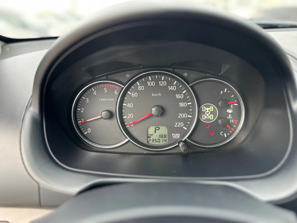 Mitsubishi Pajero Sport 2.5 DI-D AT AWD (178 л.с.)