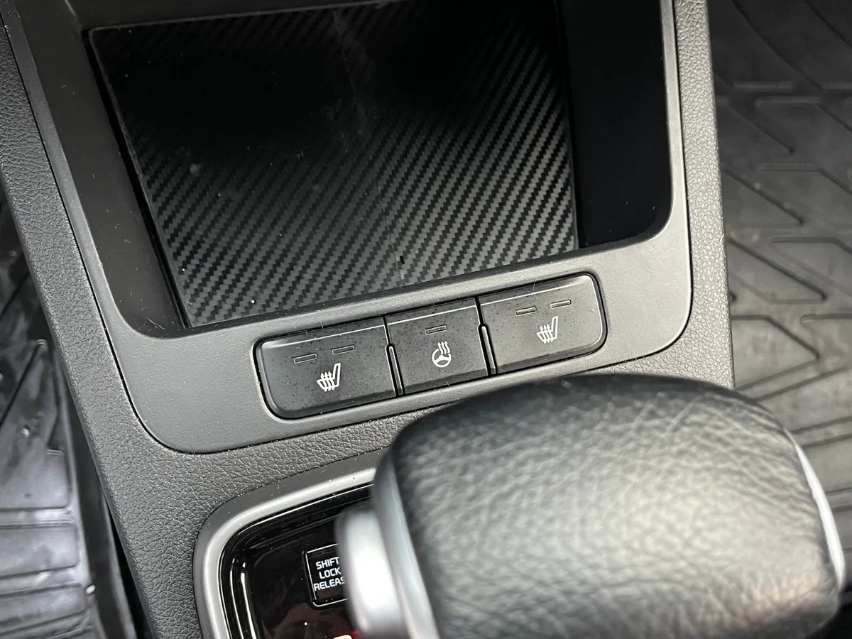 Kia Rio 1.4 AT (100 л.с.)