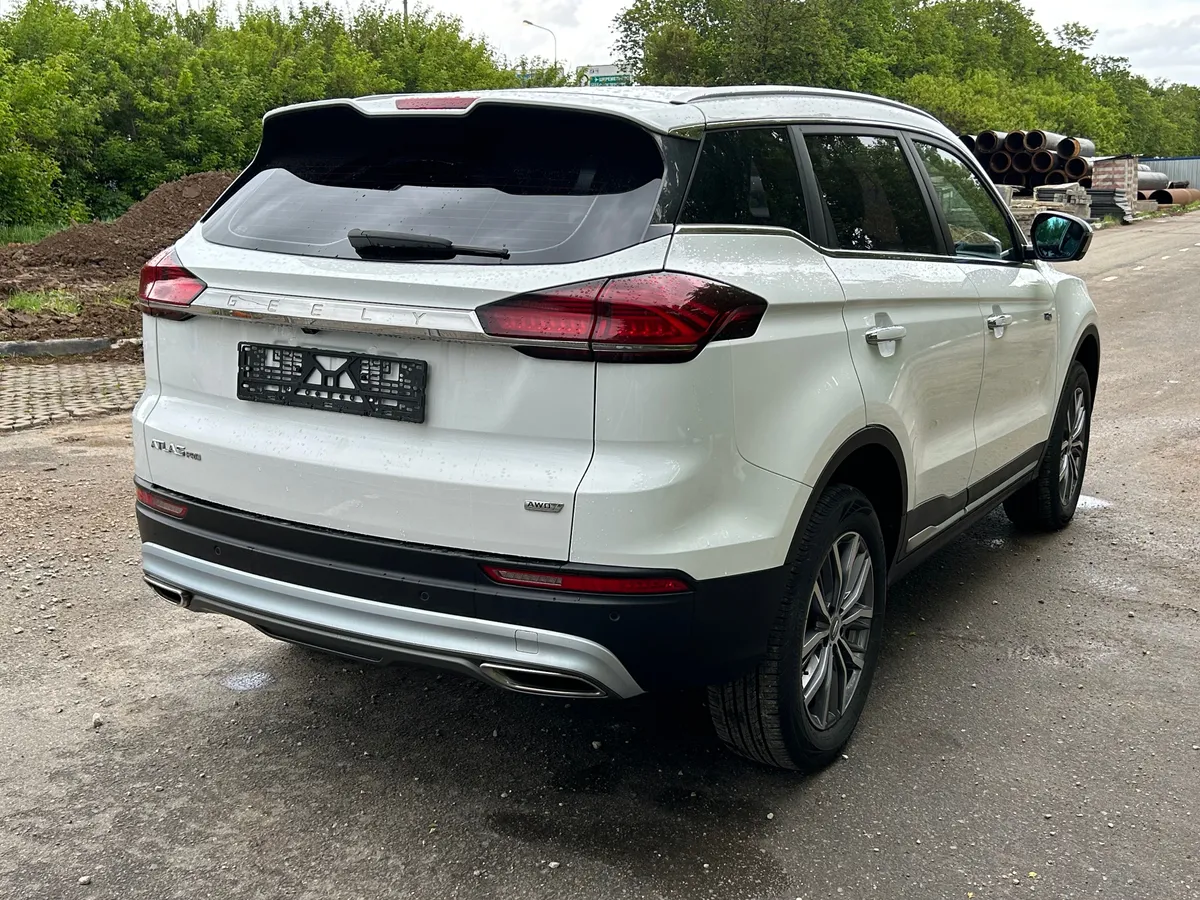 Geely Atlas Pro 1.5 AT (177 л.с.)