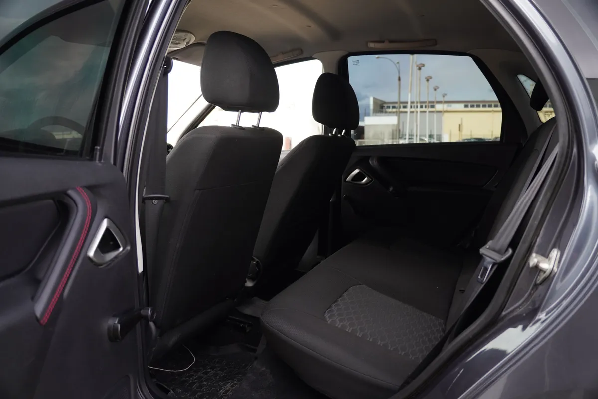 ВАЗ (Lada) Granta 1.6 MT (106 л.с.)