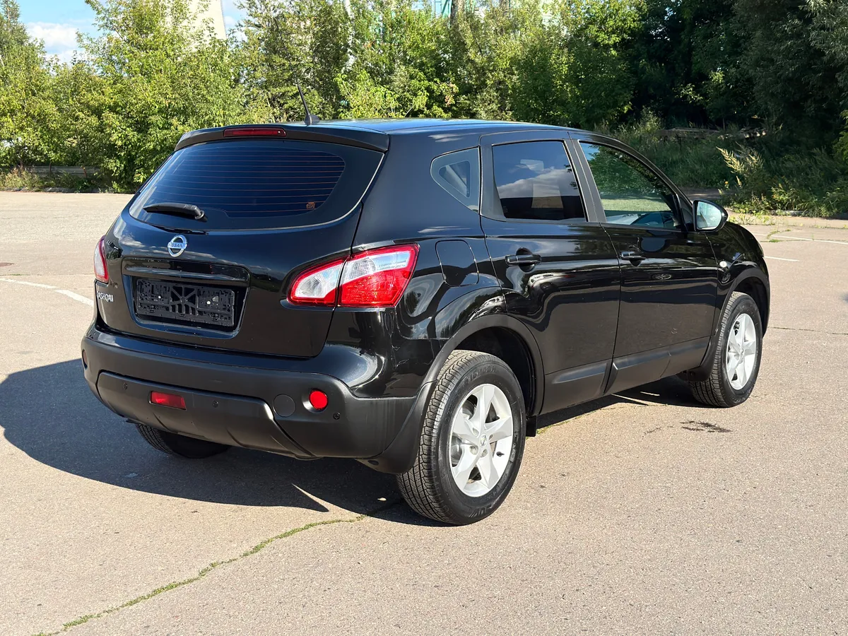 Nissan Qashqai 2.0 CVT FWD (141 л.с.)