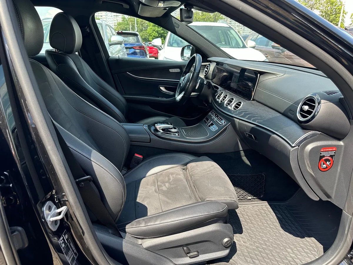 Mercedes-Benz E-Класс E 220 d 4MATIC 9G-TRONIC (194 л.с.)