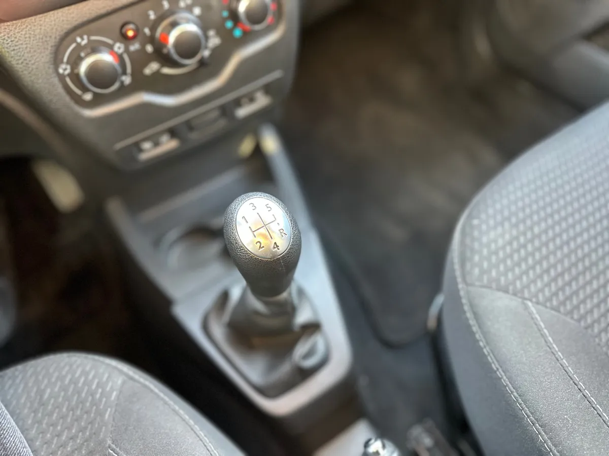 Renault Dokker 1.6 MT (82 л.с.)