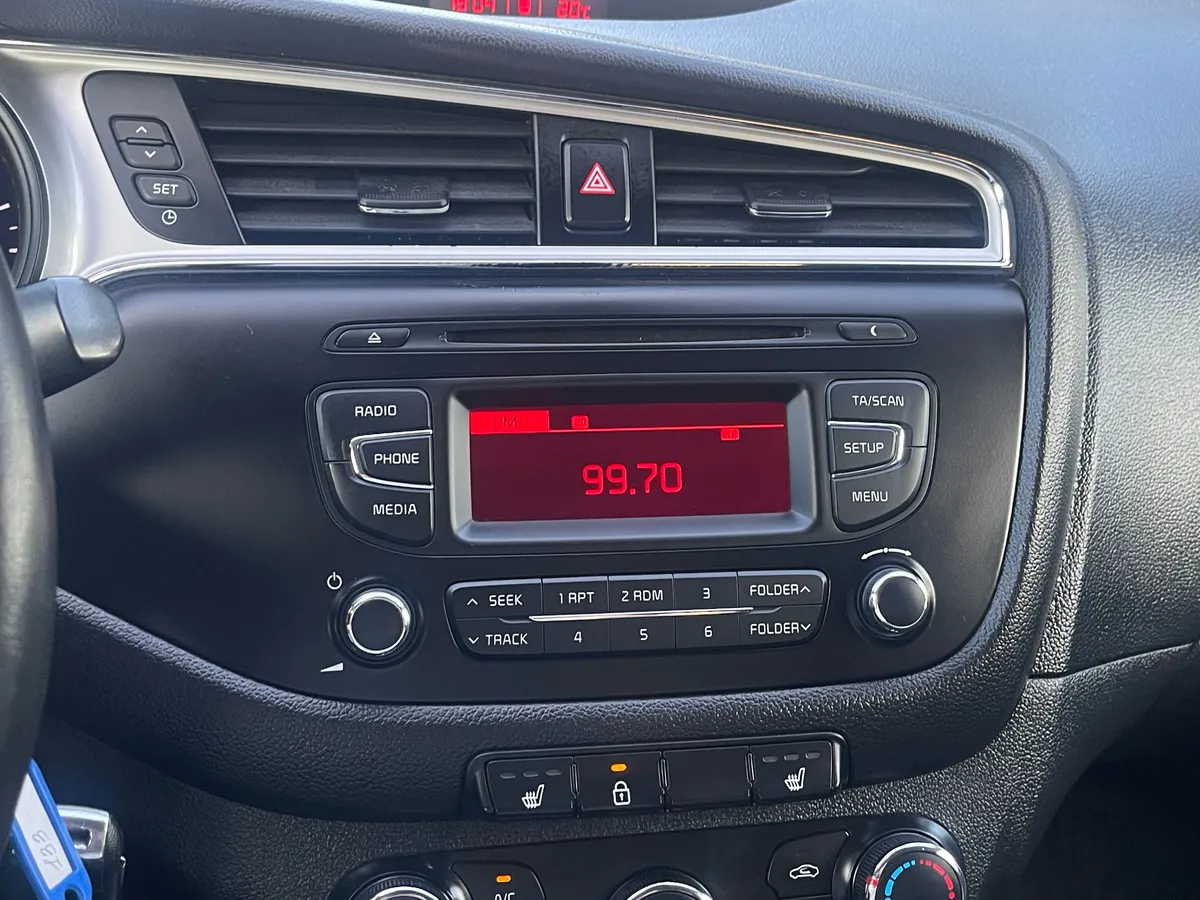Kia Cee'd 1.6 AT (130 л.с.), 2017 — фото 8