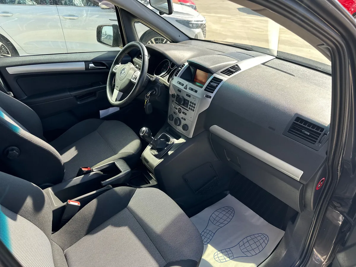 Opel Zafira 1.8 MT (140 л.с.)
